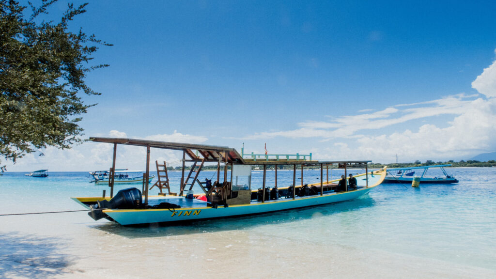 Travel in Indonesia: Tour of Gili Islands - snorkeling and cooking experiences